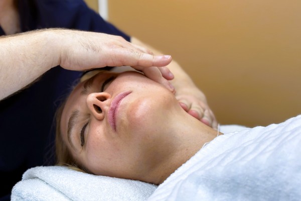 Подарок вашему телу! Бесплатный ознакомительный сеанс массажа