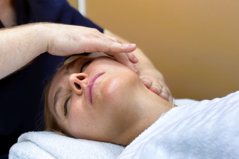 Подарок вашему телу! Бесплатный ознакомительный сеанс массажа