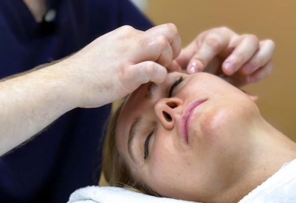 Новый массажист пополнил команду «Здоровой системы»