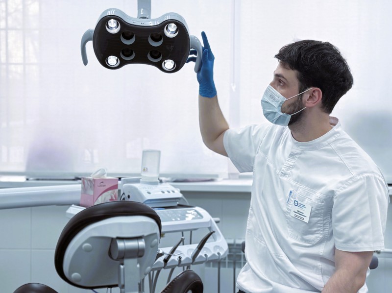 Протезирование на имплантах зубов